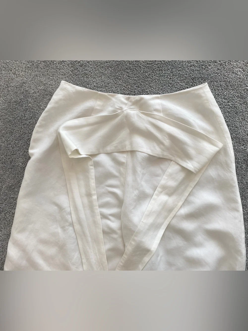 Beautiful Linen Blend White Pants w/ Attached
Tie Belt, Lined, Size 6 - Picture 6 of 7